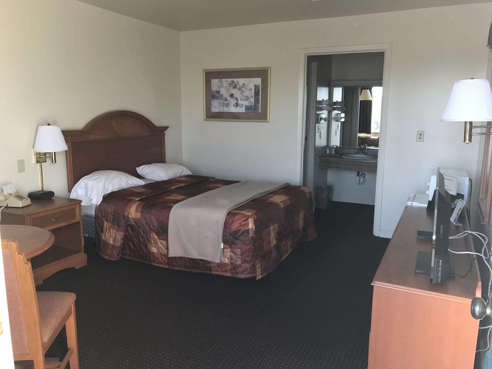 Budget Inn Daleville מראה חיצוני תמונה
